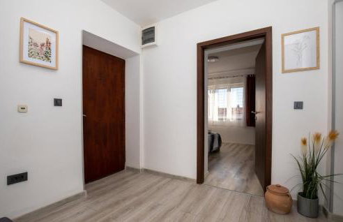 1 Bedroom Lovely Apartment In Ploce - Foto 11