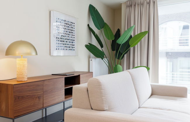 Casselbergh Residences Leader - Photo 17