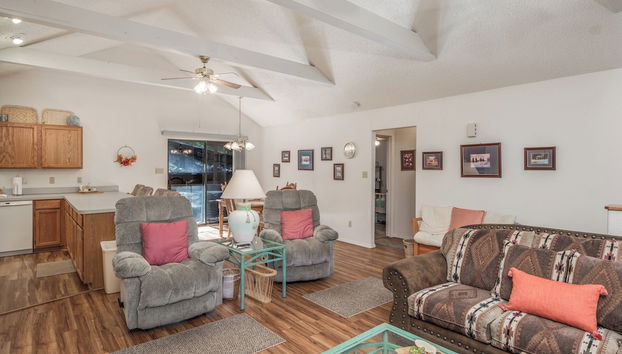 Season 4 Art by Ruidoso Vacation Rentals - Foto 3, Servicios del alojamiento