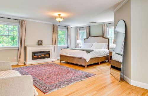 Serene Hudson Valley Escape with Pool and Grill - Foto 3