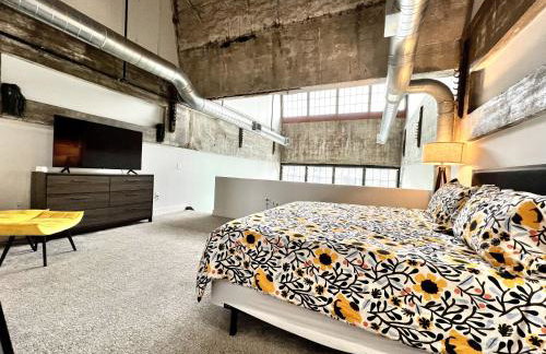 Swanky loft at Historic Peters Cartridge Factory - Foto 28