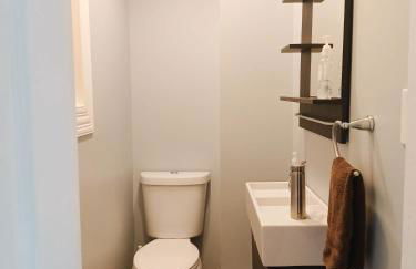 Huge 2 Bedroom House in the Heart of Northside! - Foto 23