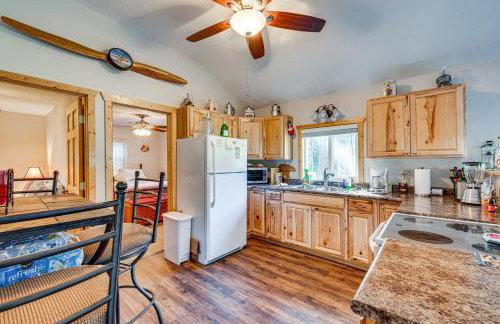 Hike, Fish and Relax Cabin 4 Mi to Lake Estes! - Foto 9