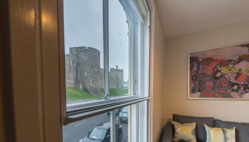 Central Windsor Apartment Facing the Castle - Foto 3