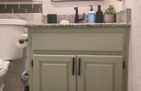 Cozy Comfy and Peaceful Oasis Getaway with Porch - Photo 9