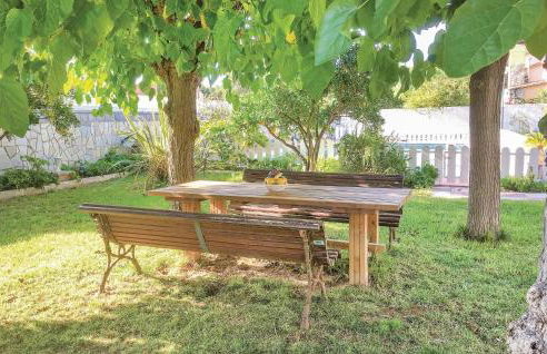 3 Bedroom Nice Home In Francàs - Foto 11