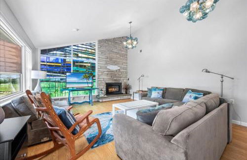 Exceptional Contemporary Retreat with 4 King Beds in Mystic CT - Foto 9