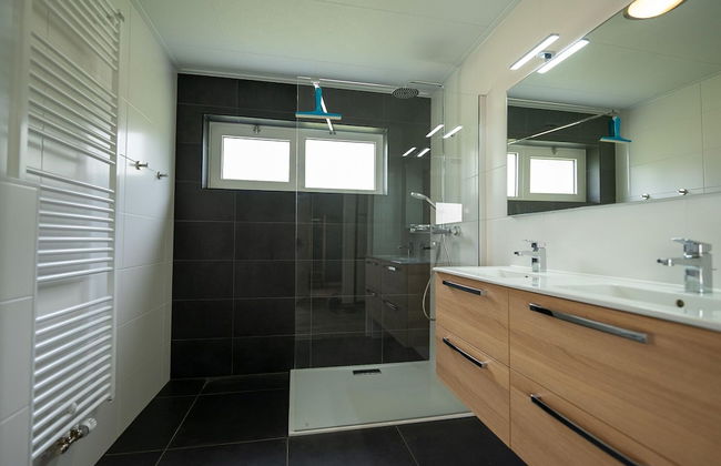 Restyled Bungalow, Near the Hunebed Center - Photo 13