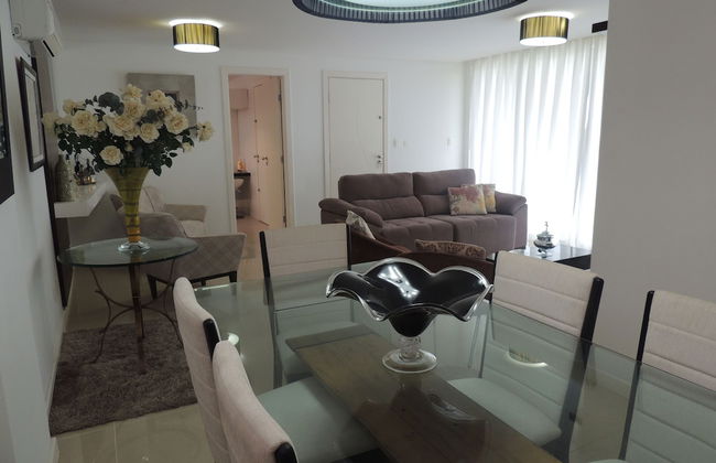 Lindo Amplo 3 Quarto em Prédio Frente Mar - Foto 23