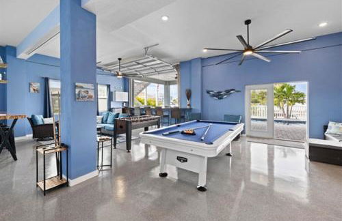 Spacious Home With Heated Pool! Sleeps 15! Billiard table! - Foto 47