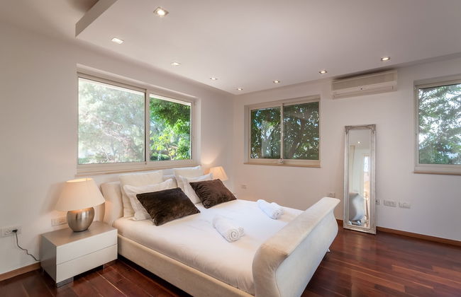 Luxurious Villa with great location - Foto 20