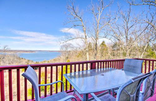 Large Cabin with Deck Overlooking Norfork Lake! - Foto 2