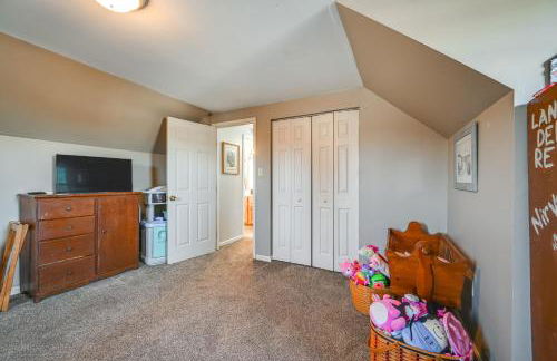 Large Family Home 5 Mi to Dtwn Hagerstown! - Photo 18