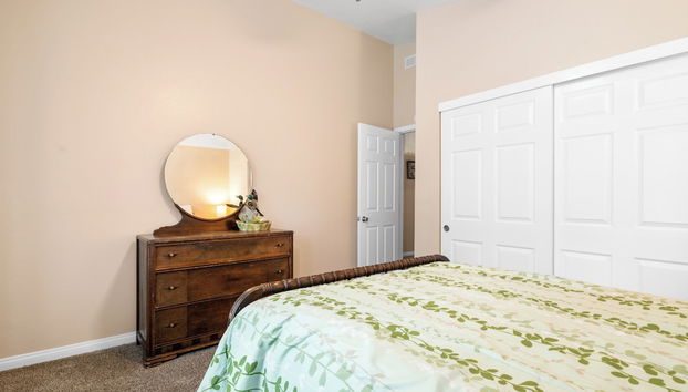 Wine Down - Foto 5, Habitación