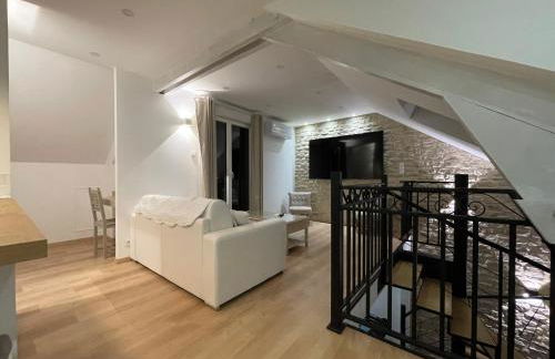 Duplex vieux marché quartier historique wifi/parking - Foto 5