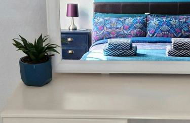 West Street Views #1 - Peaceful town centre apartment - Photo 23