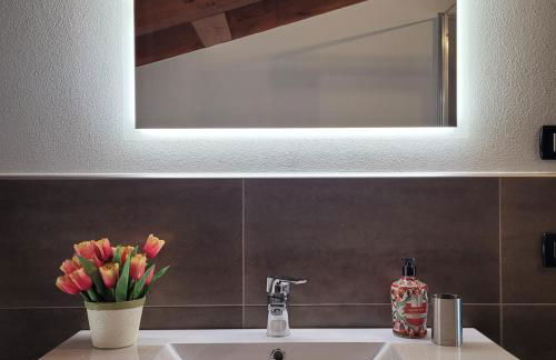 Carlotta Mountain Lake Iseo Hospitality - Photo 16