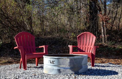 Fantastic Treehouse with Fire Pit and Hot-tub in Herod, Illinois - Foto 20
