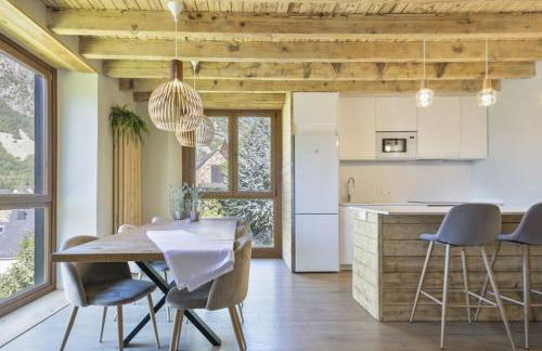 Eth Estel de Salardú--Casa con vistas de ensueño-Fibra Optica,5TV-Gran Chimenea - Foto 23