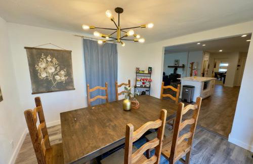 5 Star Stay Large Remodeled Modern 4BR Near UNT and TWU Sleeps 10 - Foto 15