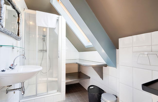 Atmospheric Country House in Asten on a Golf Course - Photo 40