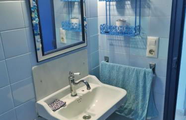 Caseta de pescadors a les cales de Colera, 2ª linea de mar - Foto 12