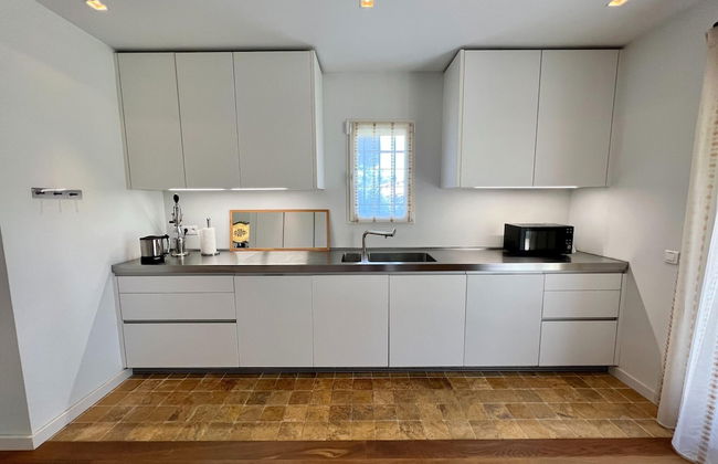 Luxury Villa With Private Pool - Photo 12