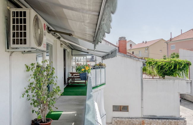 Spacious apartment Zvone with 3 balconies and parking - Foto 25