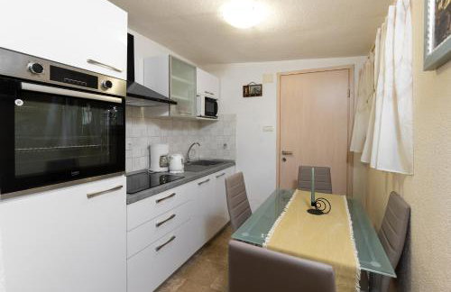 Two Stone Houses Iva - Foto 23