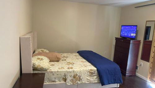 Peculiar N 5th street - Photo 5