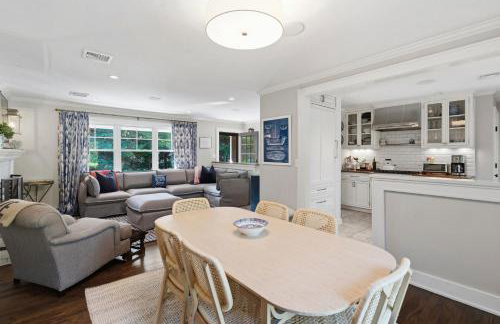 Steve's Place: Heated Pool, 3BR Southold Home, Beach - Foto 13