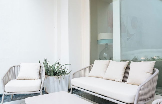 Luxurious Apartment with Patio and Pool - Foto 26