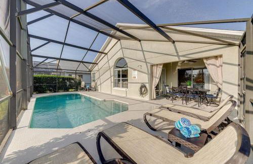 580 - Stunning Renovated Home with Large East Facing Pool Deck Overlooking Preservation Area and Games Room - Foto 23