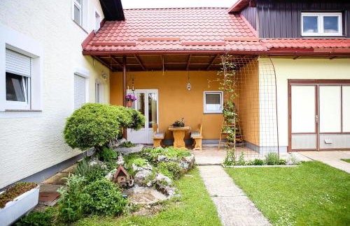 Studio apartman Krosna - Foto 11