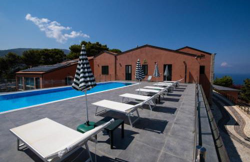 "Il Segreto" Vista Panoramica sulle Isole Eolie con Piscina, palestra e WiFi - Photo 12