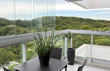 Apartamento 100 metros da praia - Foto 1