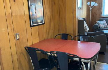 Sleeping Bear Riverside Cabins - Foto 36