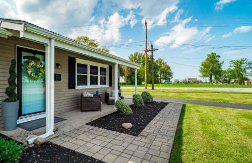 Lake Cottage with Hot Tub and Game Room - Foto 14
