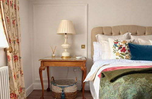 Boutique High Street Apartment In Crickhowell - Photo 24