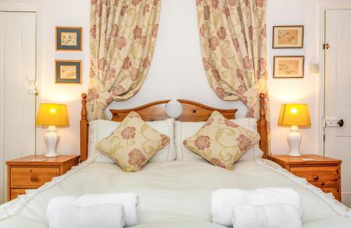 Corner House - Photo 16