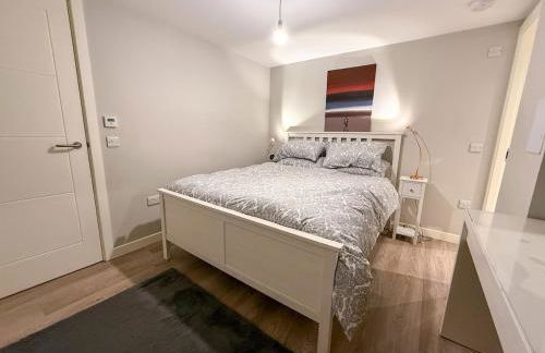 2-Bed Flat in Glasgow East End - Photo 1