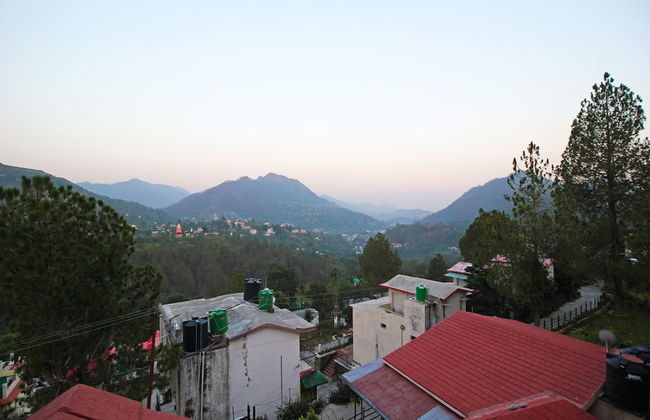 OYO 9399 Home Valley View 2BHK Villa Sattal - Foto 19