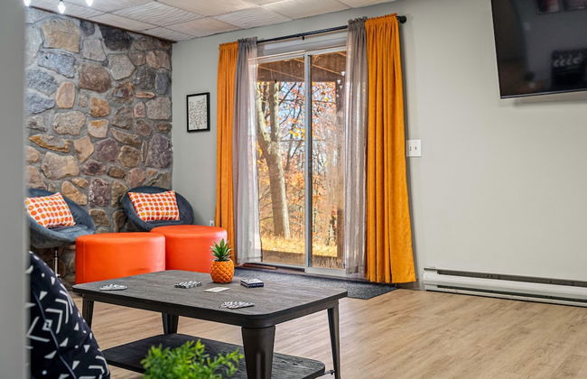 Emerald Bluff by Avantstay Lake Views Deck Fire Pit Game Room - Photo 14