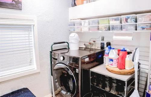 Soothing Blues in Peaceful 2BR 1BA Cottage - Foto 19