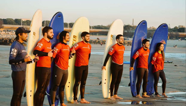 Curso de surf en Matosinhos - Foto 5
