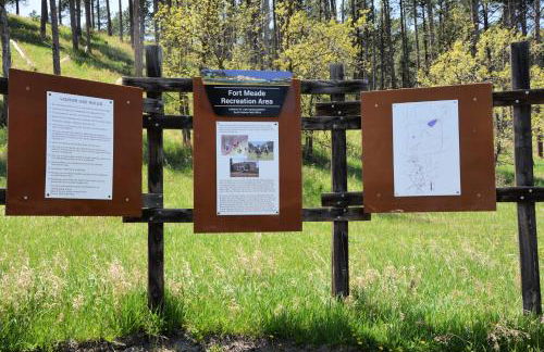 Hot Tub & Panoramic Views Bear Butte &Buffalo Chip - Foto 30