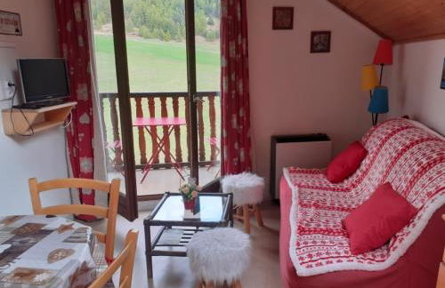 Joli studio confortable et tout équipé au pied du col d'Izoard - Foto 1