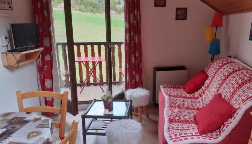 Joli studio confortable et tout équipé au pied du col d'Izoard - Foto 1