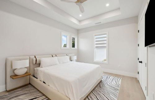 La Villa Nadia - Lakefront Luxury Vacation Rental in Destiny with Private Pool - Foto 20