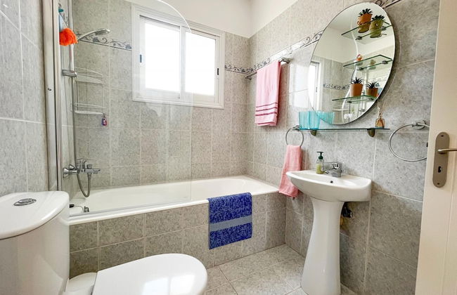 Modern Apartment Only 900m From Famous Venus Beach - Foto 13